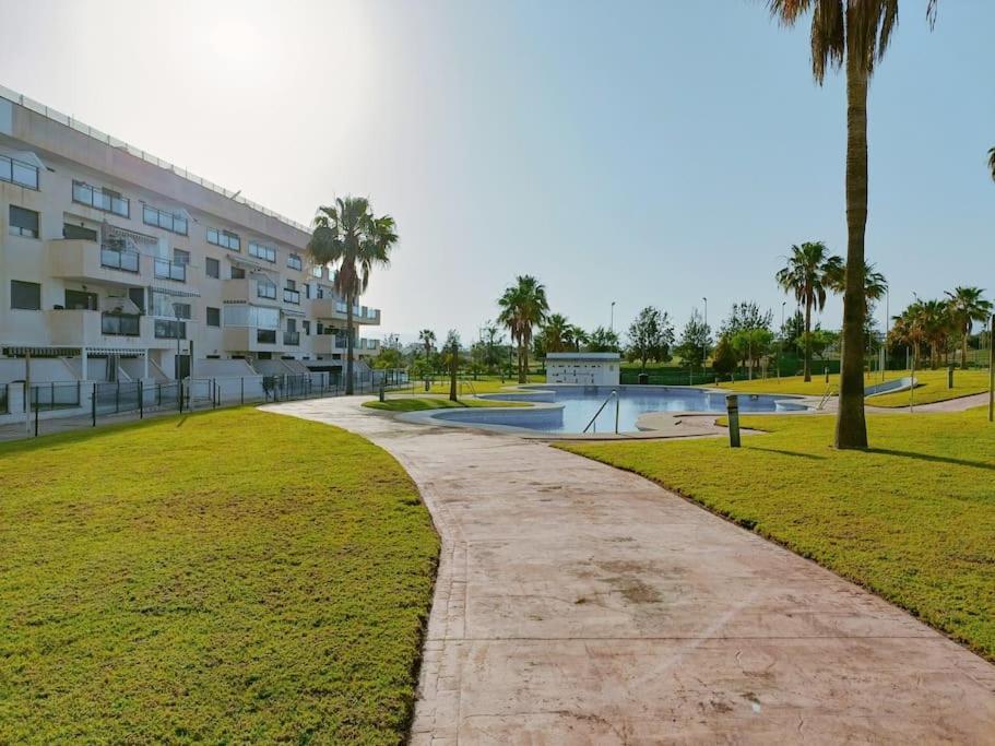 Toyo Alcazaba Suites Gran Terraza Y Vistas, 2Hab, Piscina Y Garaje ريتامار المظهر الخارجي الصورة